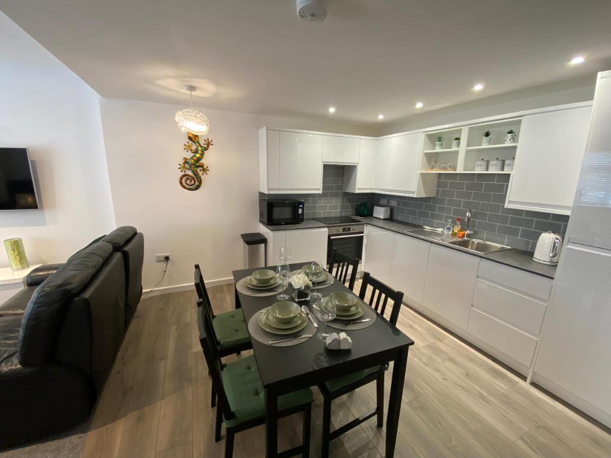 Modern 2 Bedroom Apartment, With Car Parking. Bitton 外观 照片