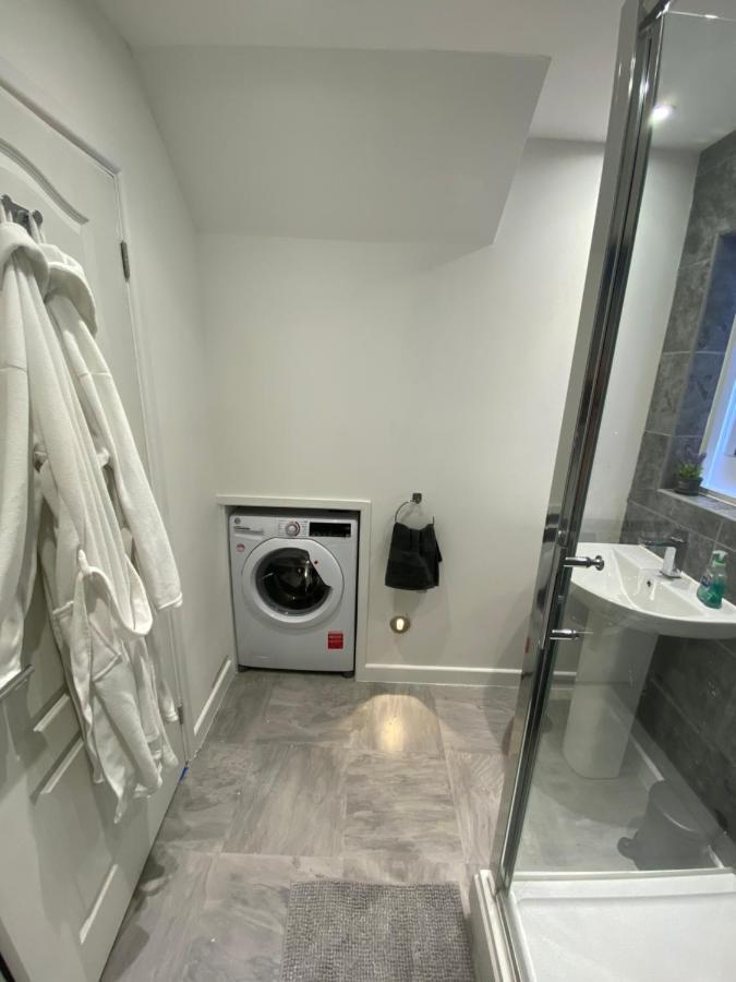 Modern 2 Bedroom Apartment, With Car Parking. Bitton 外观 照片